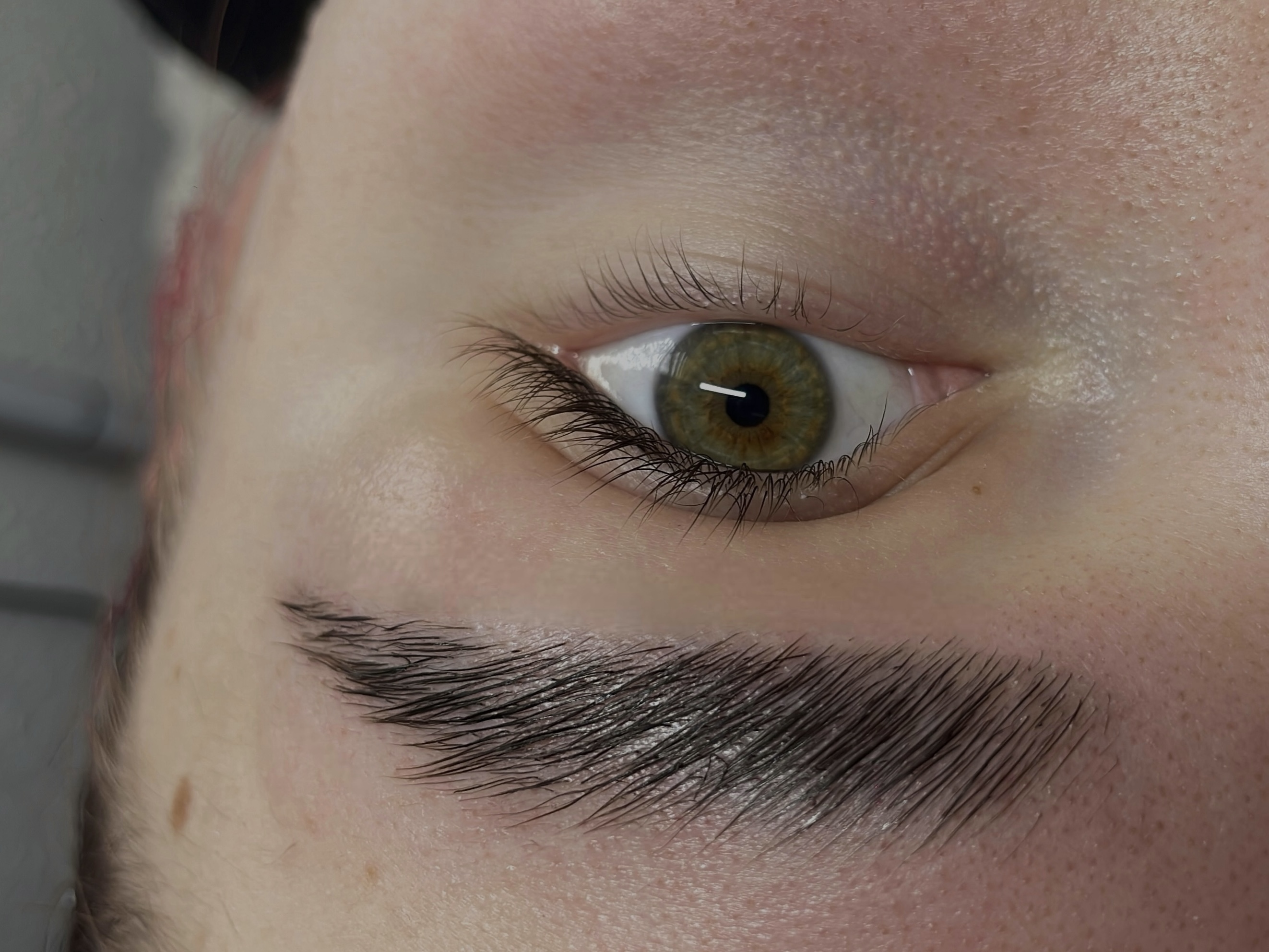 Lash lifting, detail